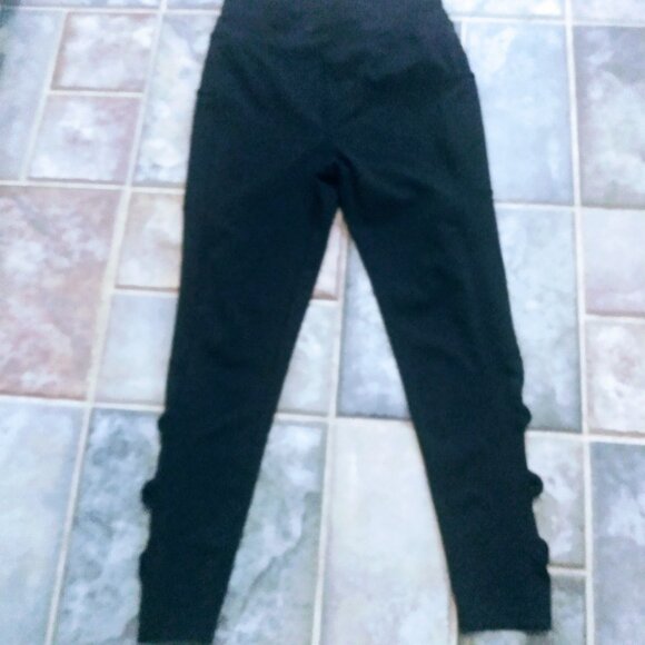 Ladies size large Pop Its active wear leggings - Picture 1 of 7